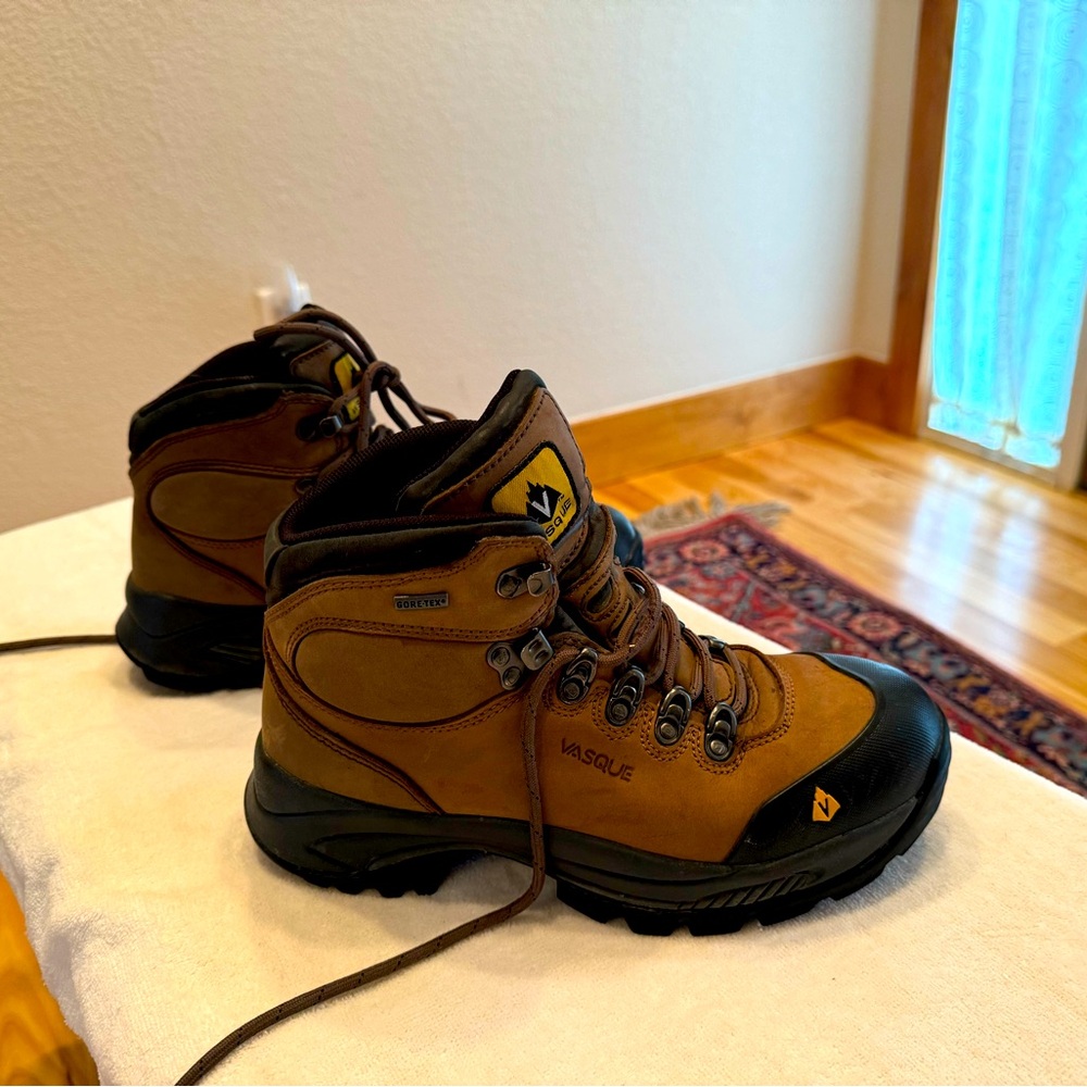 Vasque Gore Tex Hiking Boots